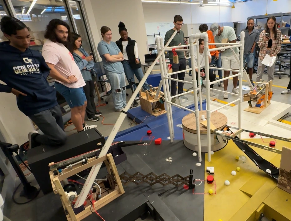 Mind-inator robot with mechanisms deployed on the competition field
